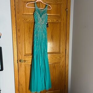 Elegant Teal Evening Gown